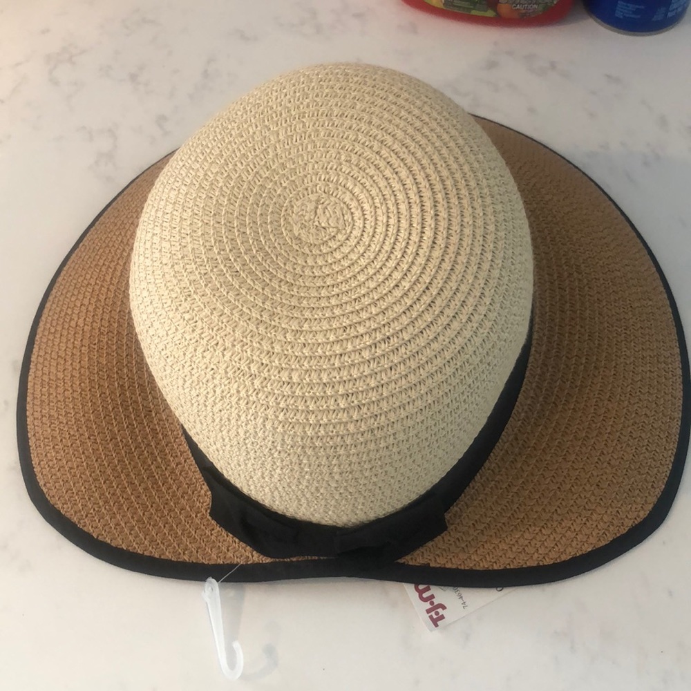 Sunhat - Picture 2 of 4